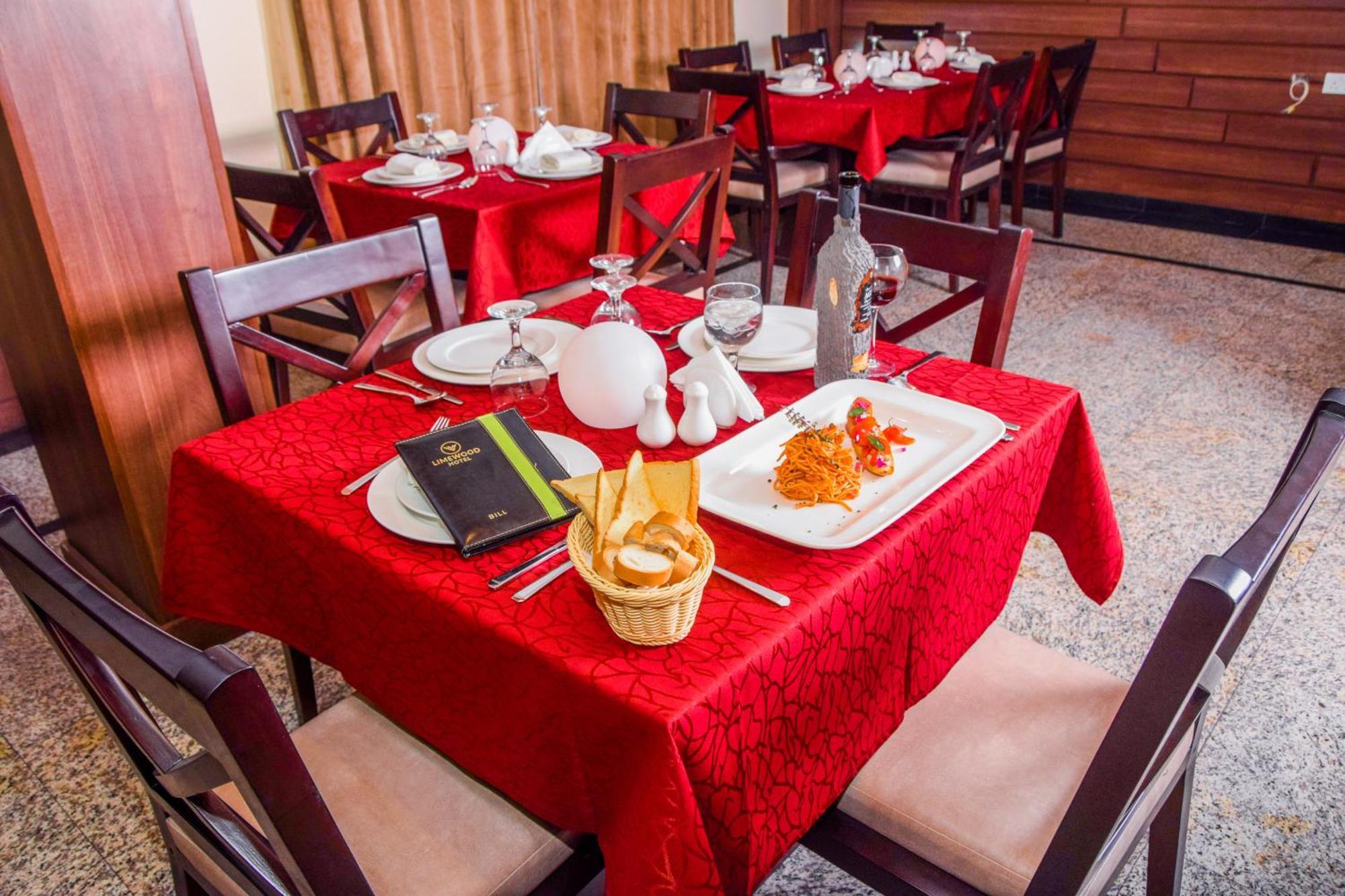 Limewood Hotel Port Harcourt Exterior foto
